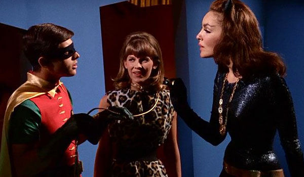 S02E34 Catwoman Goeth (A Stitch In Time)